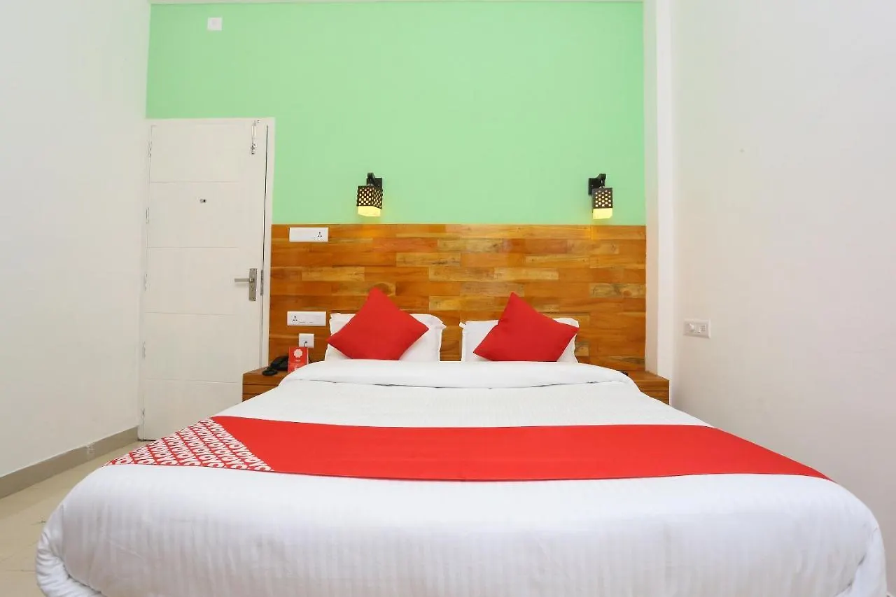 Capital O 22309 Hotel Jumayira International Kovalam 3*,