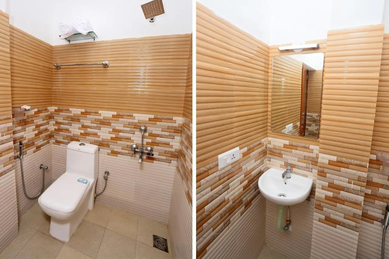 Capital O 22309 Hotel Jumayira International Kovalam Indien